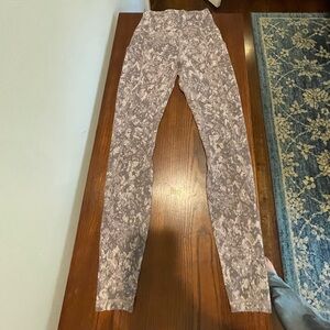 Lululemon Align pants with Pockets 28”, snake print